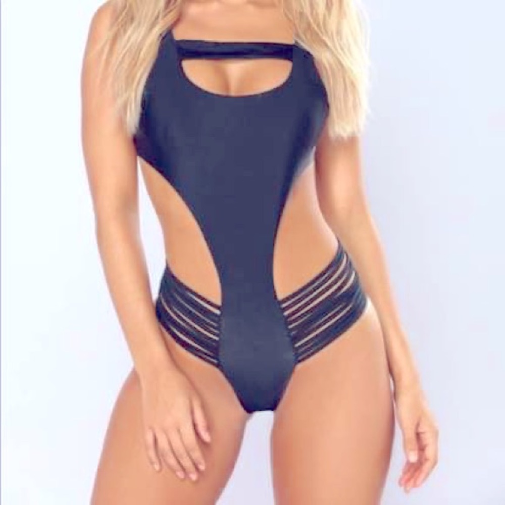 NWOT: Fashion Nova Swimsuit